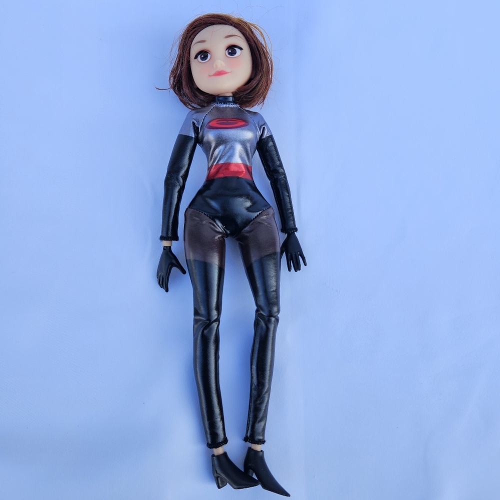 The Incredibles 2 Elastigirl Action Figure 11” Articulated Doll in Deluxe Silver